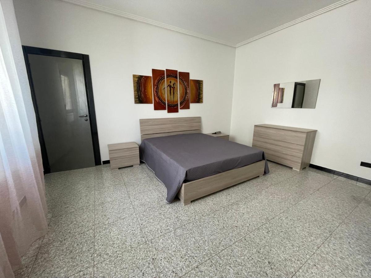 Vincenti'S House Comiso Apartment Exterior photo